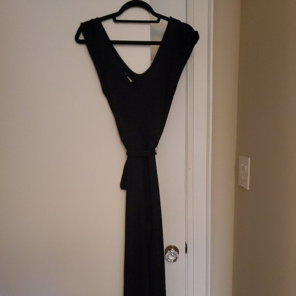 The gap jumpsuit with flare bottoms - Picture 1 of 5